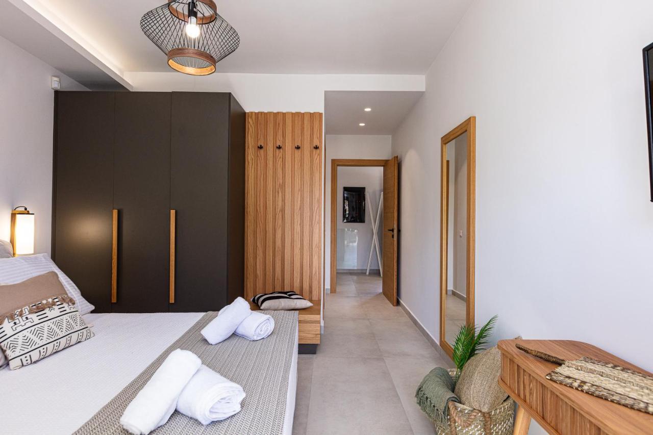 Lagoon Seabreeze Villa, Sumptuous Retreat, By Thinkvilla Pánormos 외부 사진